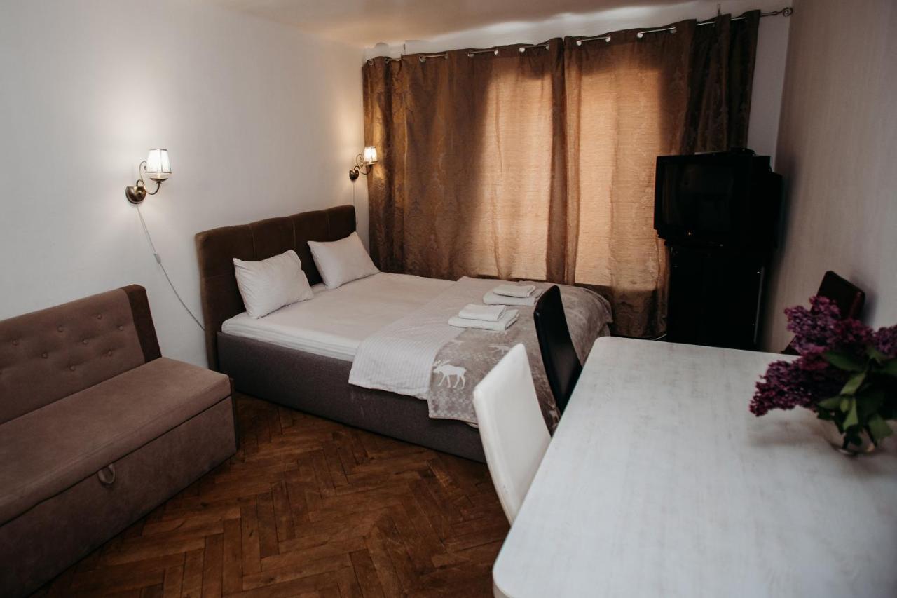 Апартаменти Для Великої Компанї В Центрі Міста Lviv Buitenkant foto